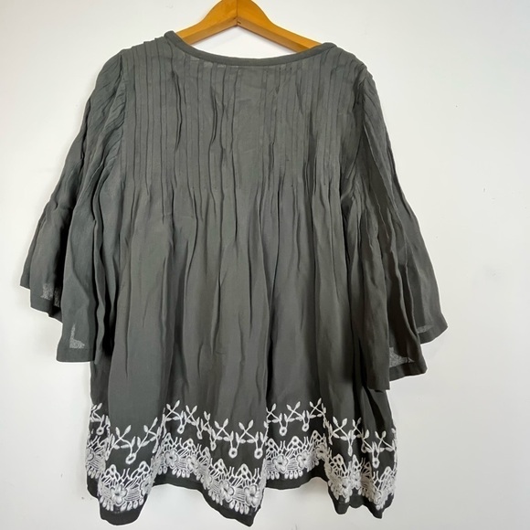 TULAROSA PLEATED Embroidery FLARE LONG SLEEVE BLOUSE SIZE M Cottage - Picture 5 of 7